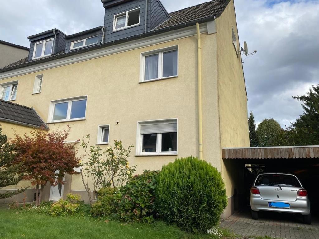 Haus Mit Garten - Kingbett - Wifi - Parkplatz Essen Buitenkant foto